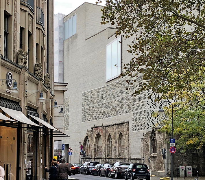 Szacunek dla kontekstu i powściągliwość nie wykluczają dzieła, Muzeum Kolumba, Kolonia; proj. Peter Zumthor; fot. Jerzy Szczepanik-Dzikowski