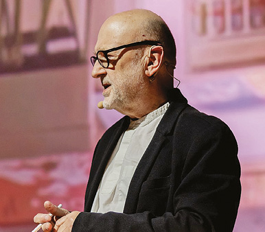 Wykład performatywny „Nastroje architektury, klimaty miasta”, Jacek Dominiczak.