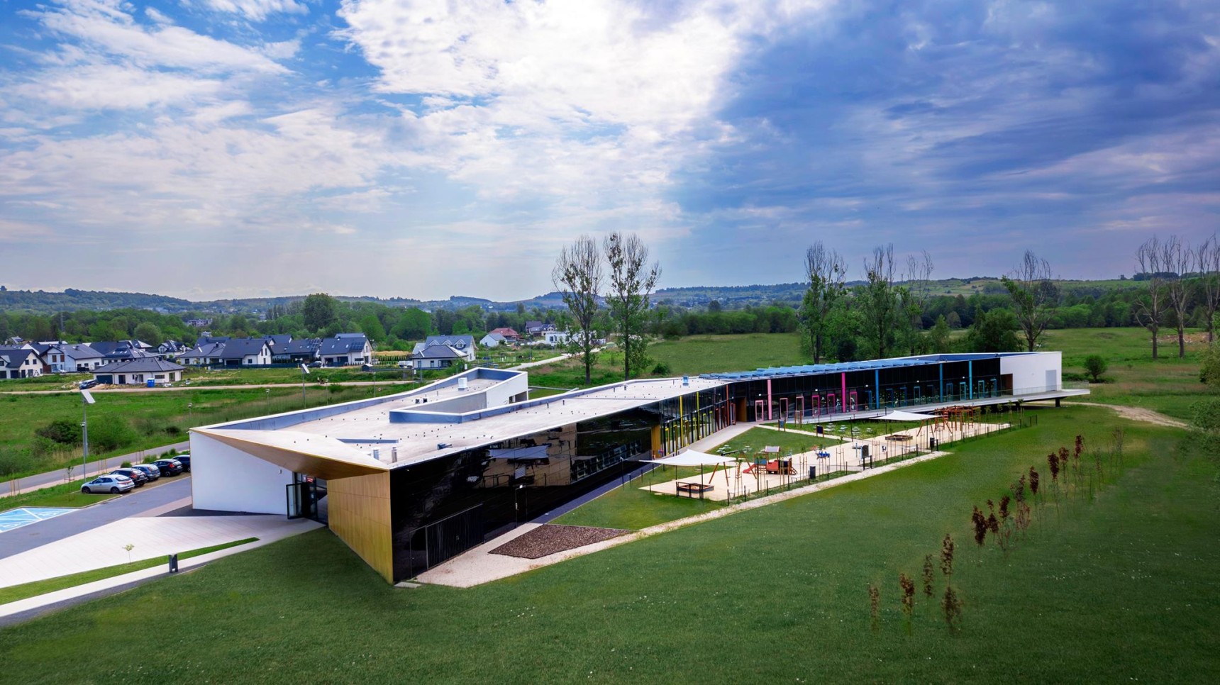 Przedszkole „Ptasie Radio”, Bobrowniki (kategoria: Budynek niemieszkalny nowy)