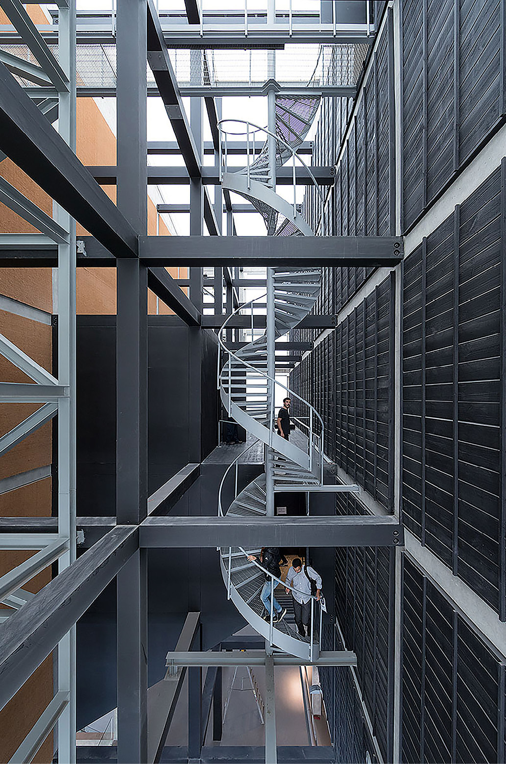 Teatro Regional del Biobío; proj. Smiljan Radić Clarke; fot. źródło: The Pritzker Architecture Prize, dzięki uprzejmości Iwana Baana